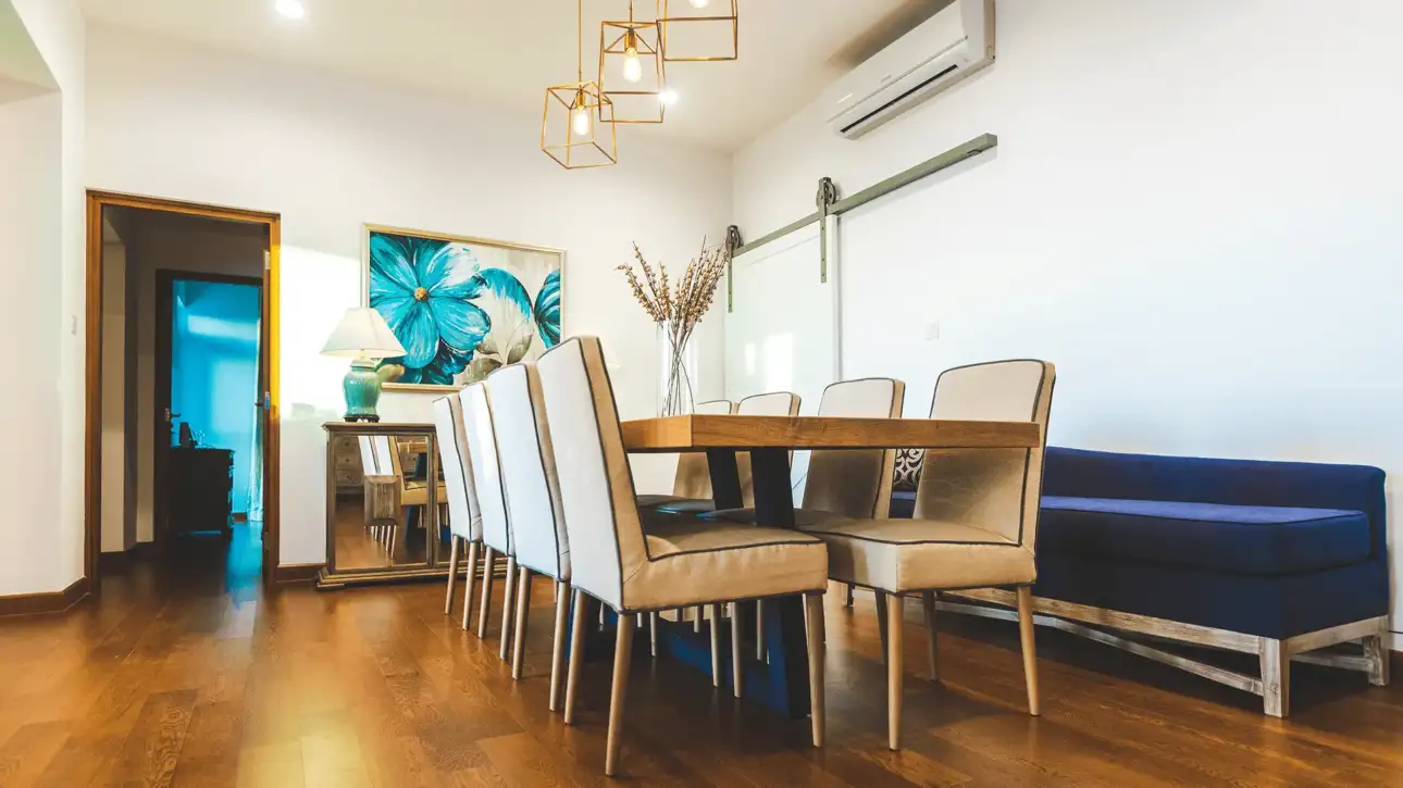 Elegant Dining